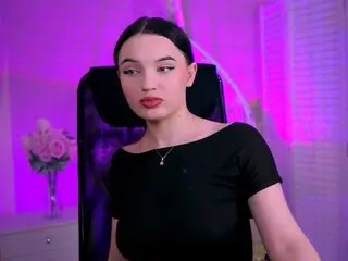 Toy nude AmySono