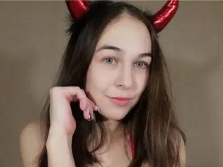 Shows pics SugarKayla